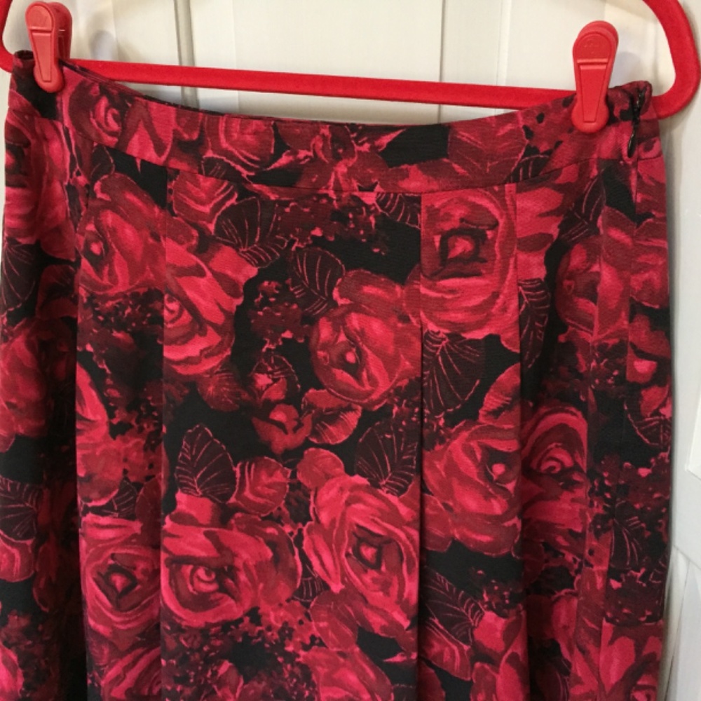 Talbots Red and Black Floral A-Line Skirt - Picture 16 of 16